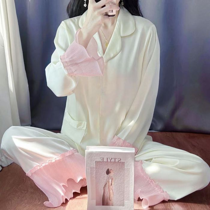 하얀색