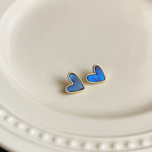 Klein blue love earrings for women Japanese and Korean small fresh geometric acrylic earrings exquisite small high-end earrings
