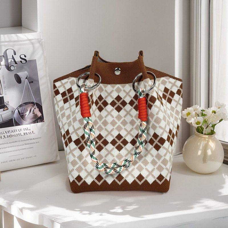 Nicho de diseño blanco y negro jersey jersey bolso de mano casual versátil gran capacidad bolso de mochila fábrica directa