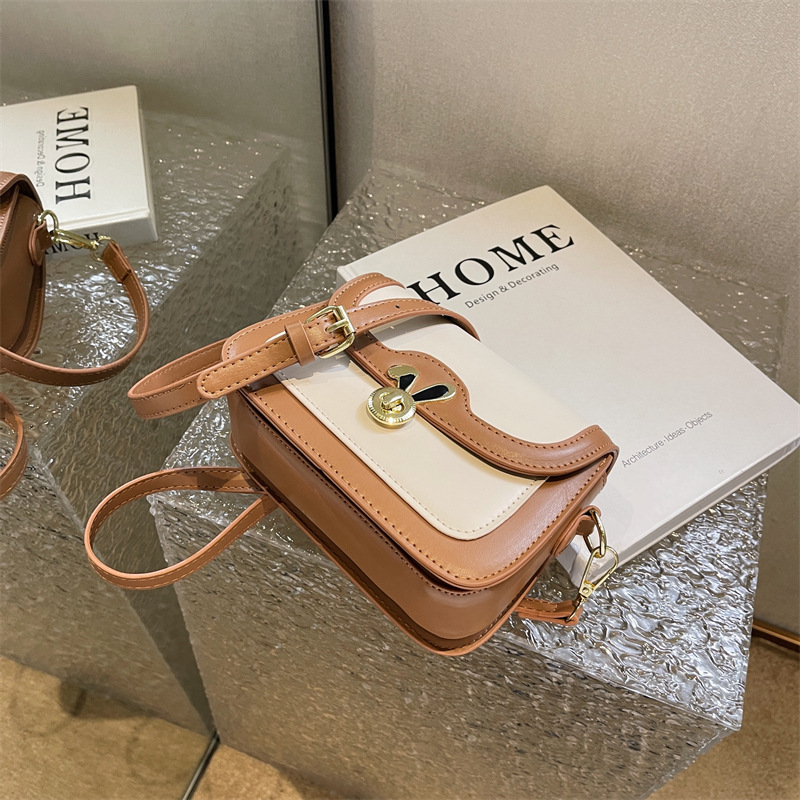 Bolso pequeño de alta calidad para las mujeres verano 2023 nuevo nicho hombro mensajero bolsa popular de las mujeres populares pequeño bolso cuadrado