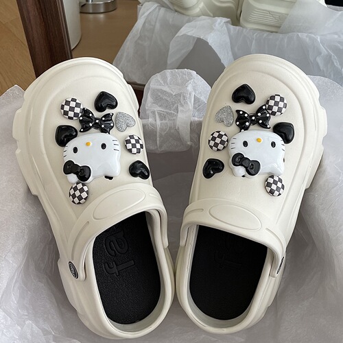 Bestselling black cat heart resin accessories hole-toe shoe DIY decoration accessories wholesale PJ875