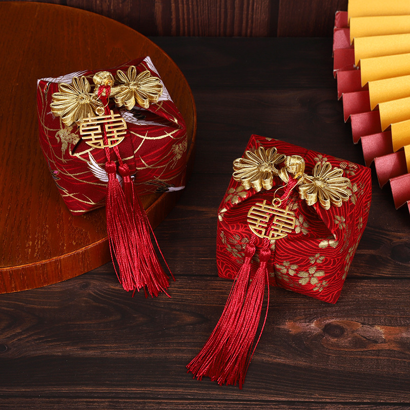 Wedding return gift wedding candy box Chinese style wedding candy bag wedding souvenir candy box gift bag