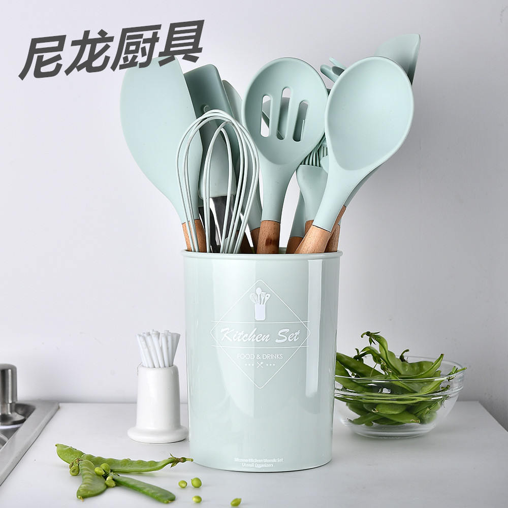 Twelve-piece silicone kitchen utensil set with wooden handle, spatula, soup spoon, kitchen utensils, non-stick pan, egg clip, Nordic style baking spatula