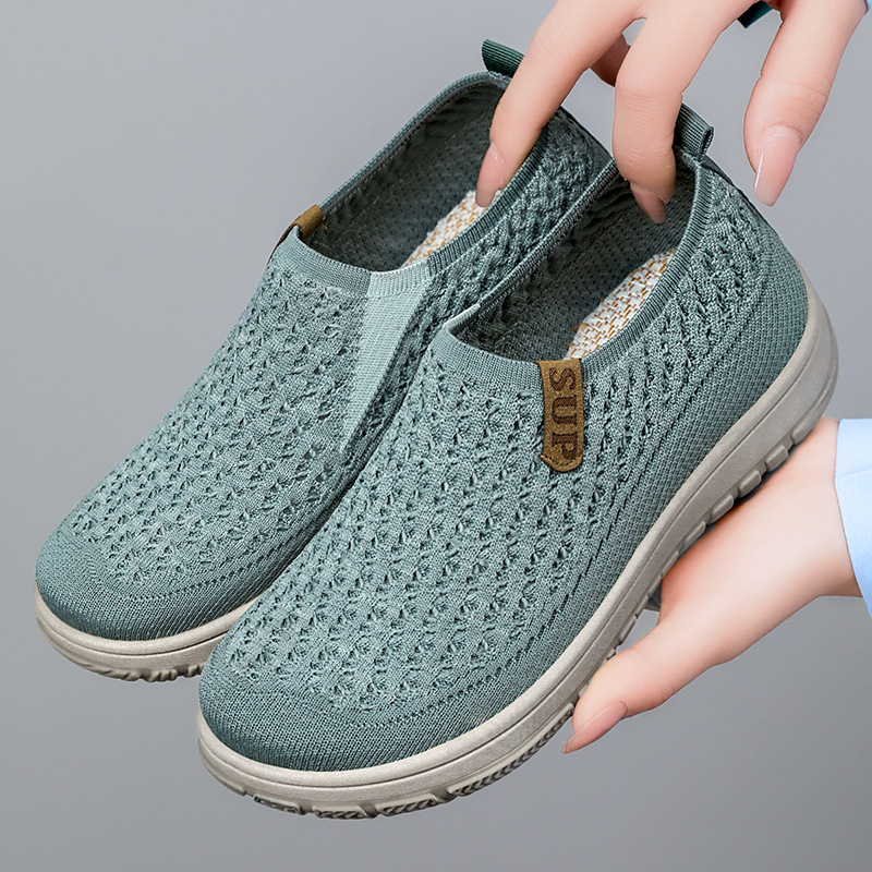 Primavera y otoño nuevos viejos zapatos de tela de Beijing zapatos de mujer con suela suave cómodo con un pie de calzado de calzado, zapatos casuales antideslizantes con suela gruesa para mujeres