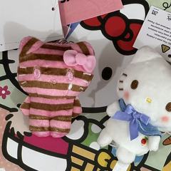 一滴泪红粉条纹HelloKitty挂件流泪Kitty挂件异色条纹中古kitty包