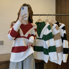 假两件挂脖露肩条纹毛衣女春秋季2023新款洋气减龄套头针织衫上衣