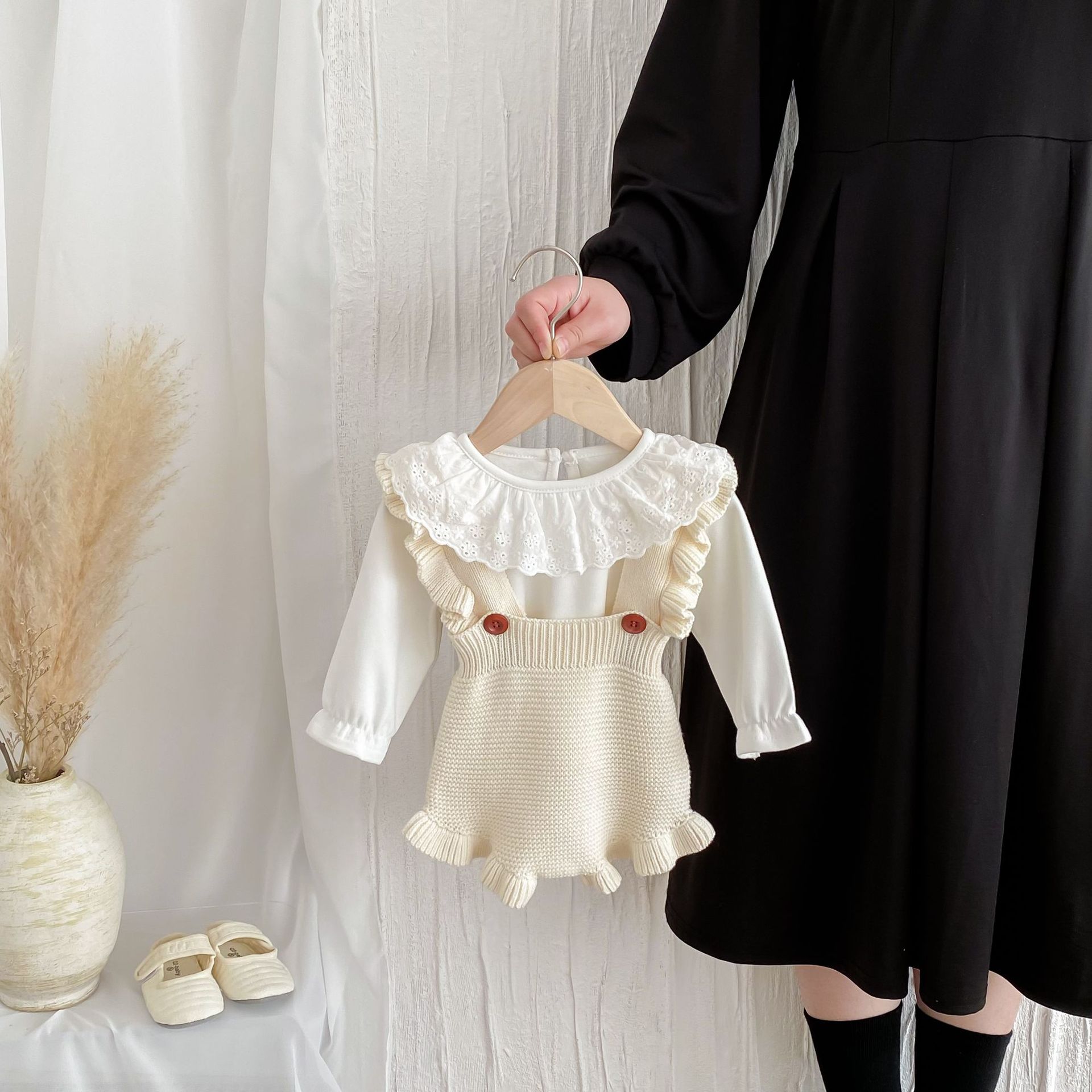 96g Weight Romper Children's Clothing Type Shorts Pants Length Cotton Fabric Type Mid Waist Waist Line Baby(0-2Years) Age Group Holiday, Daily, Selfie Occasion Regular Fit Fit Type Solid Color Pattern Spring, Autumn Season Baby Girl'S Gender Elegant, Cute Style Elegant Cute Solid Color Cotton Pants & Leggings 5