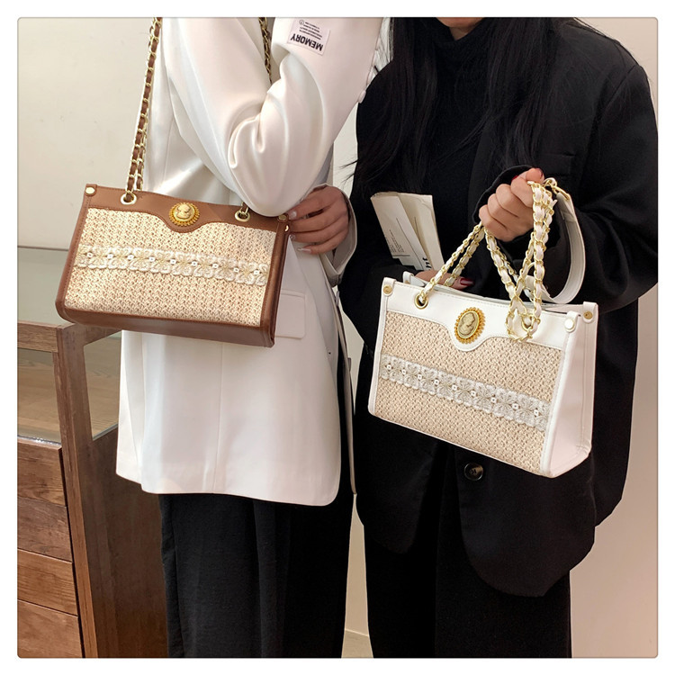 Women's Medium Straw Color Block Vacation Classic Style Weave Zipper Tote Bag display picture 8