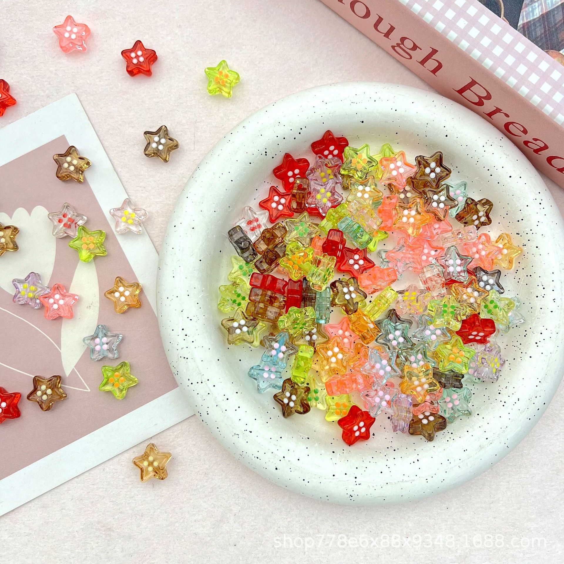 Mixed color/transparent five-pointed star buttons