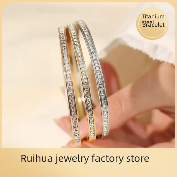 Titanium Steel Bracelet Girl's High-grade Sense Niche All Over the Sky Stars Don't Fell Color Set with Diamonds Fine Rings of Diamonds Ins Wind Full Drill Bracelet