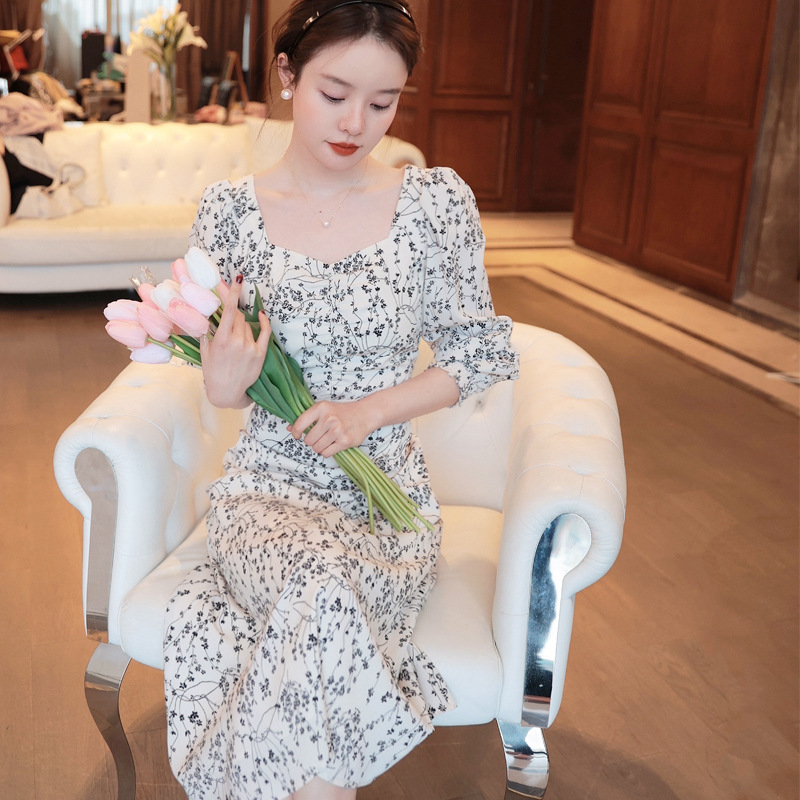 Vintage Socialite Square-Neck Floral Tea Break Long Dress, French Early Spring New Style, Goddess-Like Elegant Slimming Dress