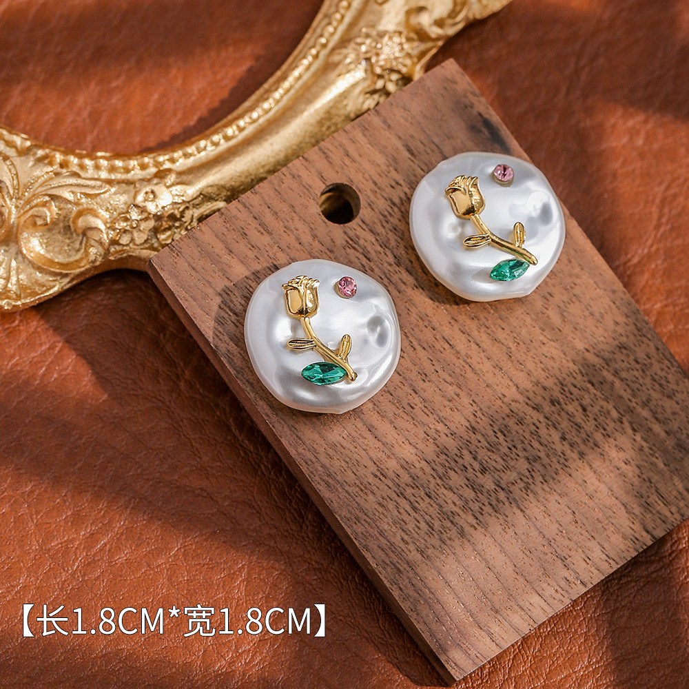 Fashionable earrings, silver 925 sample