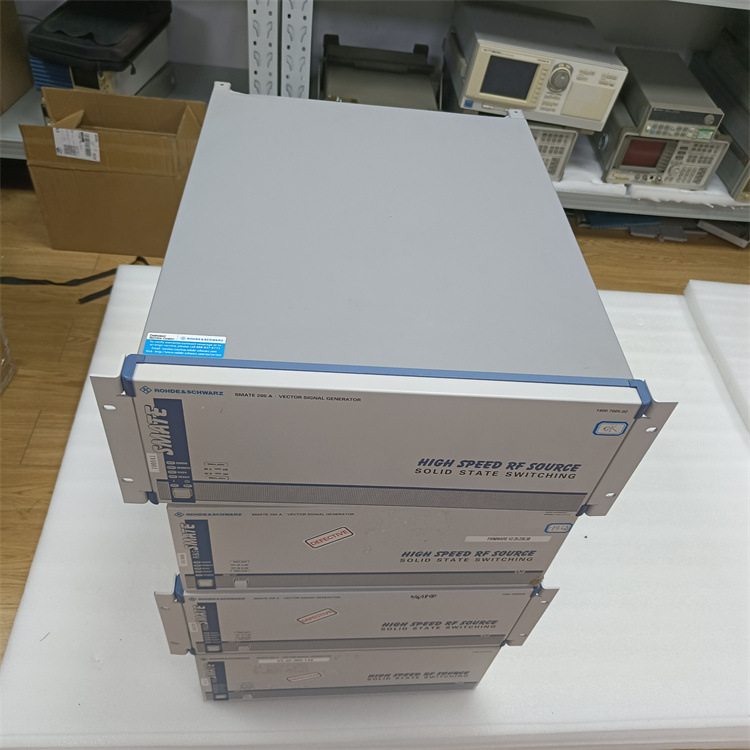 罗德与施瓦茨SMATE200矢量信号发生器