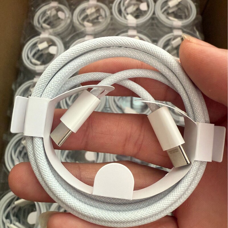 Suitable for iPhone 15/16/17 Generation Braided Dual Type-C 60W/240W Usb-C Pd Fast Charging Data Cable