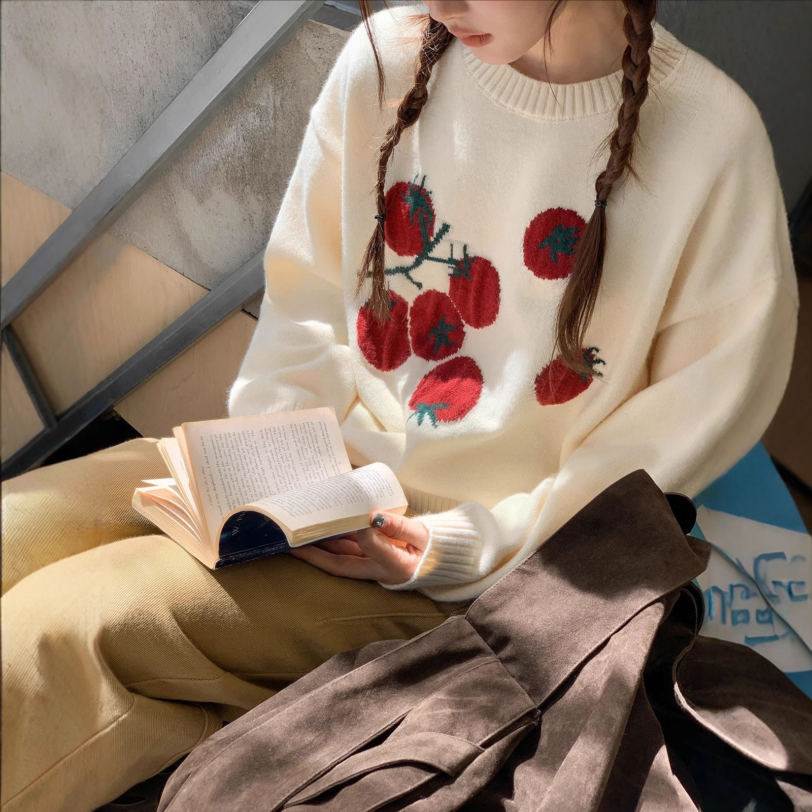 卡农软糯番茄提花圆领针织毛衣女秋季韩系宽松显瘦遮肉慵懒上衣