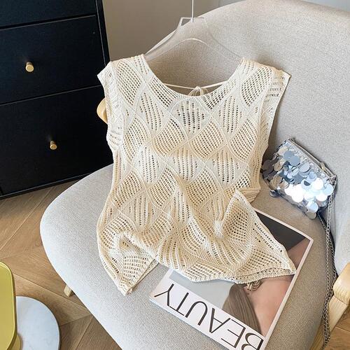 Thin hollowed-out sweater short-sleeved shirt for women's summer new style design niche Western-style age-reducing clothes