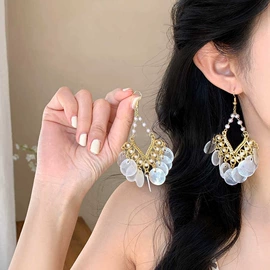 耳环;项链;耳钉