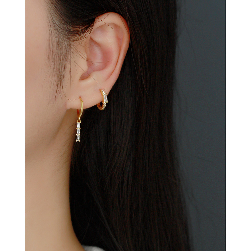 5g Weight 0.03µm Gold Plating Thickness Electroplating Gold Plating Process 925 Sterling Silver Ear Needle Material 18K Real Gold Plated, Platinum Plated Plating Material Zircon Inlay Material Drop Earrings Classification 1 Pair Quantity Daily Occasion 925 Sterling Silver Material Geometric Pattern Women's Gender Simple Style, Shiny Style Inlay Craft 1 Pair 925 Sterling Silver Zircon Geometric Drop Earrings 4