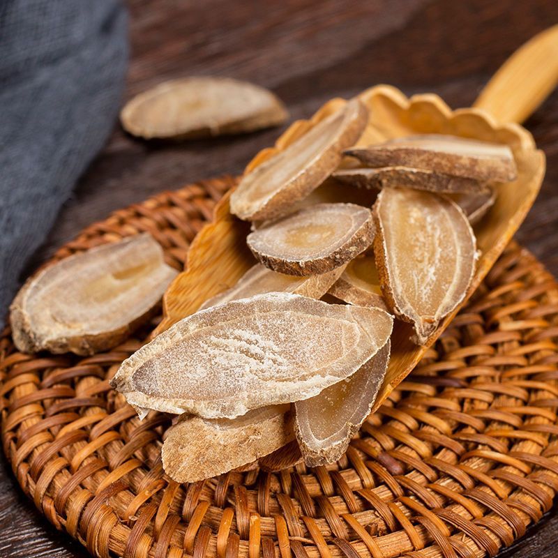 Yu Jin Slices (Curcuma aromatica) — Dried Guang Yu Jin Root Slices for Tea & Decoction in use
