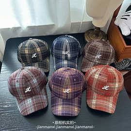 新款复古格纹棒球帽男女同款H字母刺绣鸭舌帽百搭显脸小潮流帽子