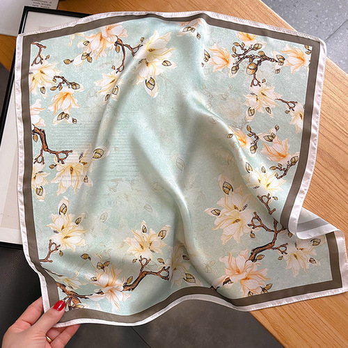 New  Korean style fashionable silk temperament small square scarf mulberry silk decorative scarf neck scarf spring and summer silk scarf