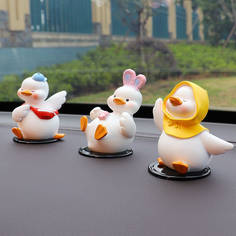 Décoration de tableau de bord de voiture créative et mignonne, petit canard tendance, décoration d'intérieur pour femmes_voghion.com