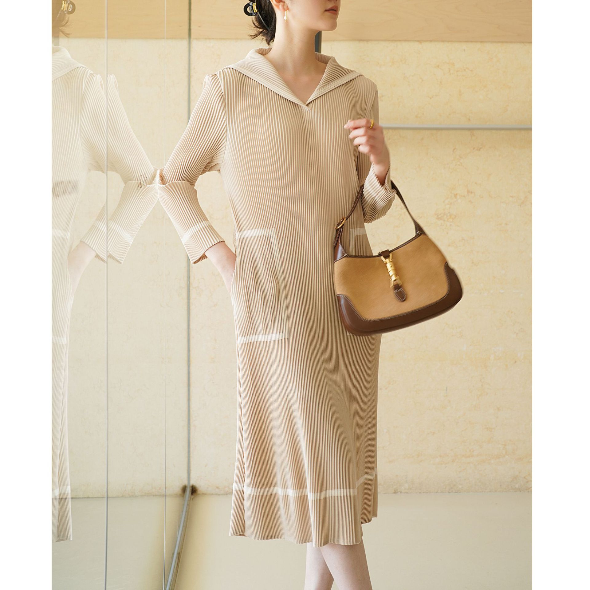 Quality 2025 autumn and spring new Miyake high-end pleated British casual loose temperament commuting dress