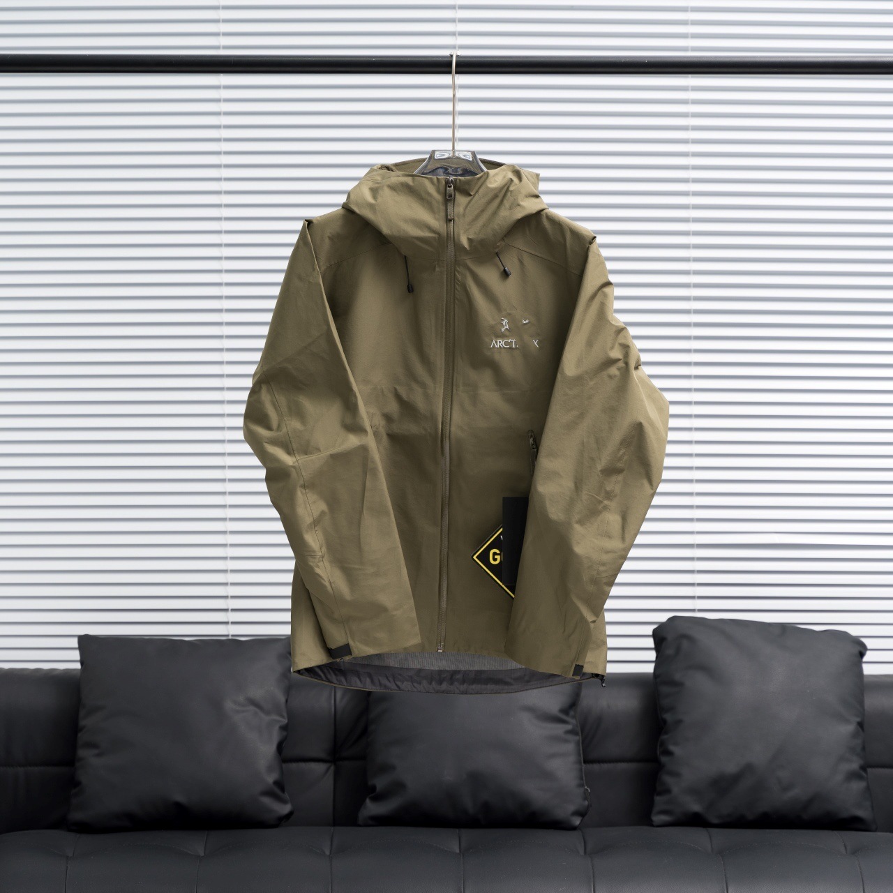 Transfronterizo suministro directo de LT Bird 's home con el mismo tipo de chaqueta de asalto masculina y femenina al aire libre impermeable abrigo de cáscara suave