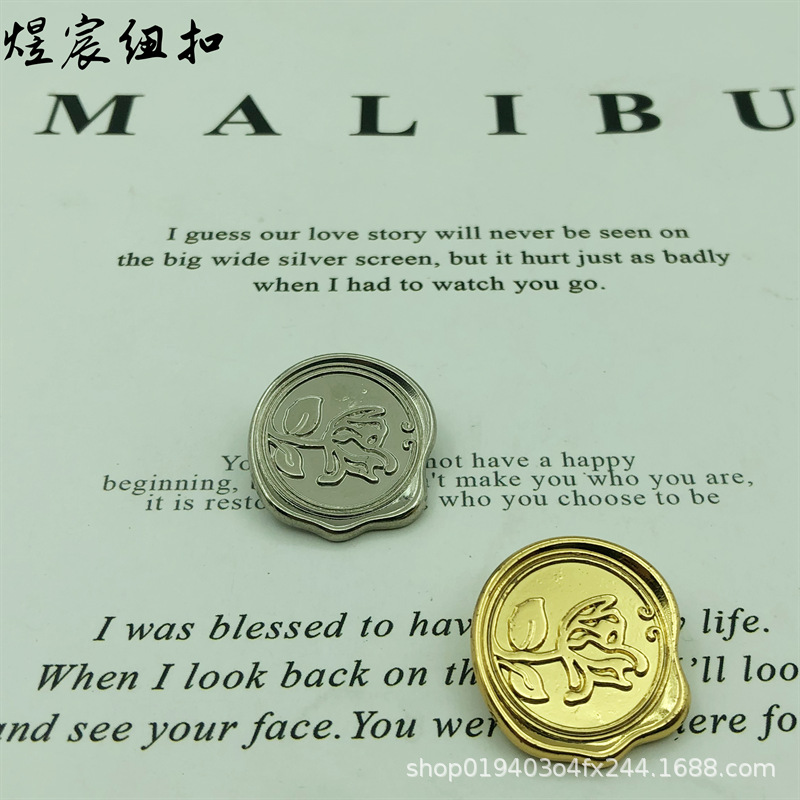 精致花型浮雕浸塑纽扣 玫瑰花金属扣 手缝纽扣 合金扣子 现货批发