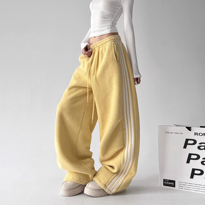 Yellow Fleece Lamb Wool Sweatpants for Men and Women, New Winter High-Waisted Drawstring Straight Wide-Leg Thickened Casual Long Pants Yellow Fleece Lamb Wool Sweatpants for Men and Women, New Winter High-Waisted Drawstring Straight Wide-Leg Thickened Casual Long Pants