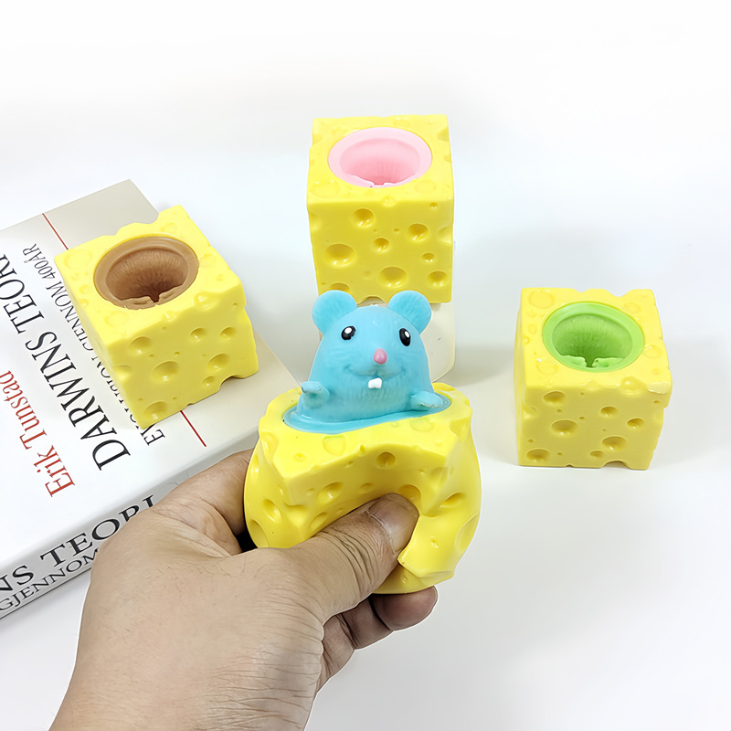 Cheese mouse (rabbit color random)