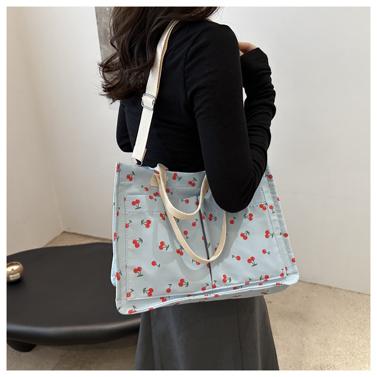 Large-capacity canvas student class 2024 Autumn new Korean-style trendy and personalized printed tote handbag for women undefined