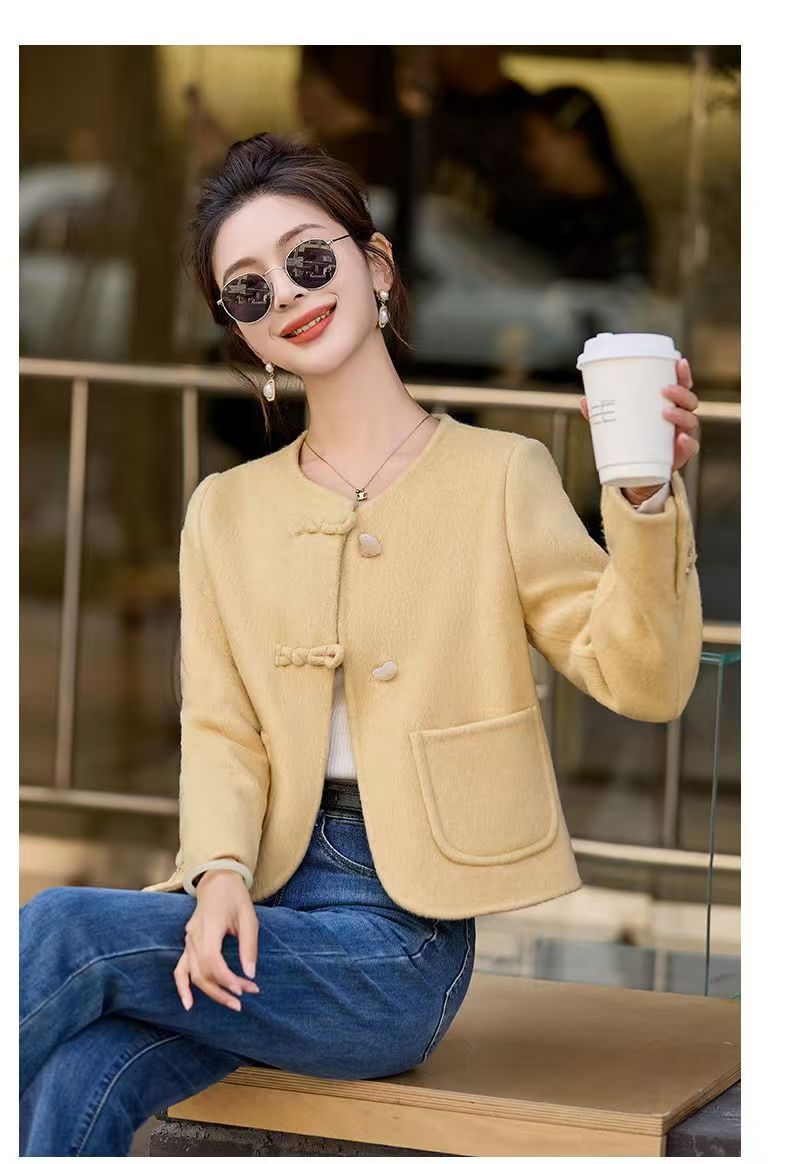 Love buckle yellow