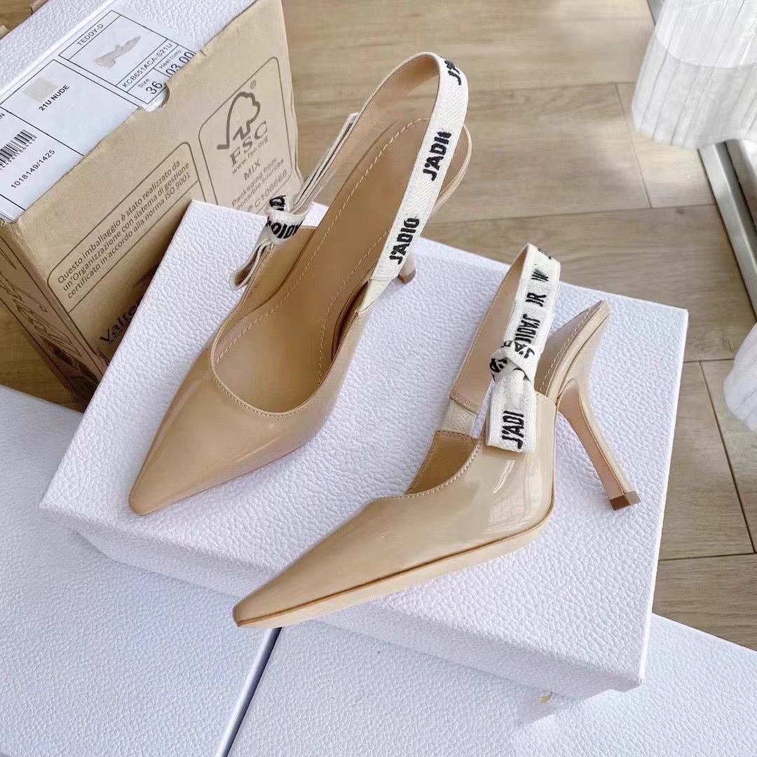 페이턴트 가죽 살구색 9.5cm