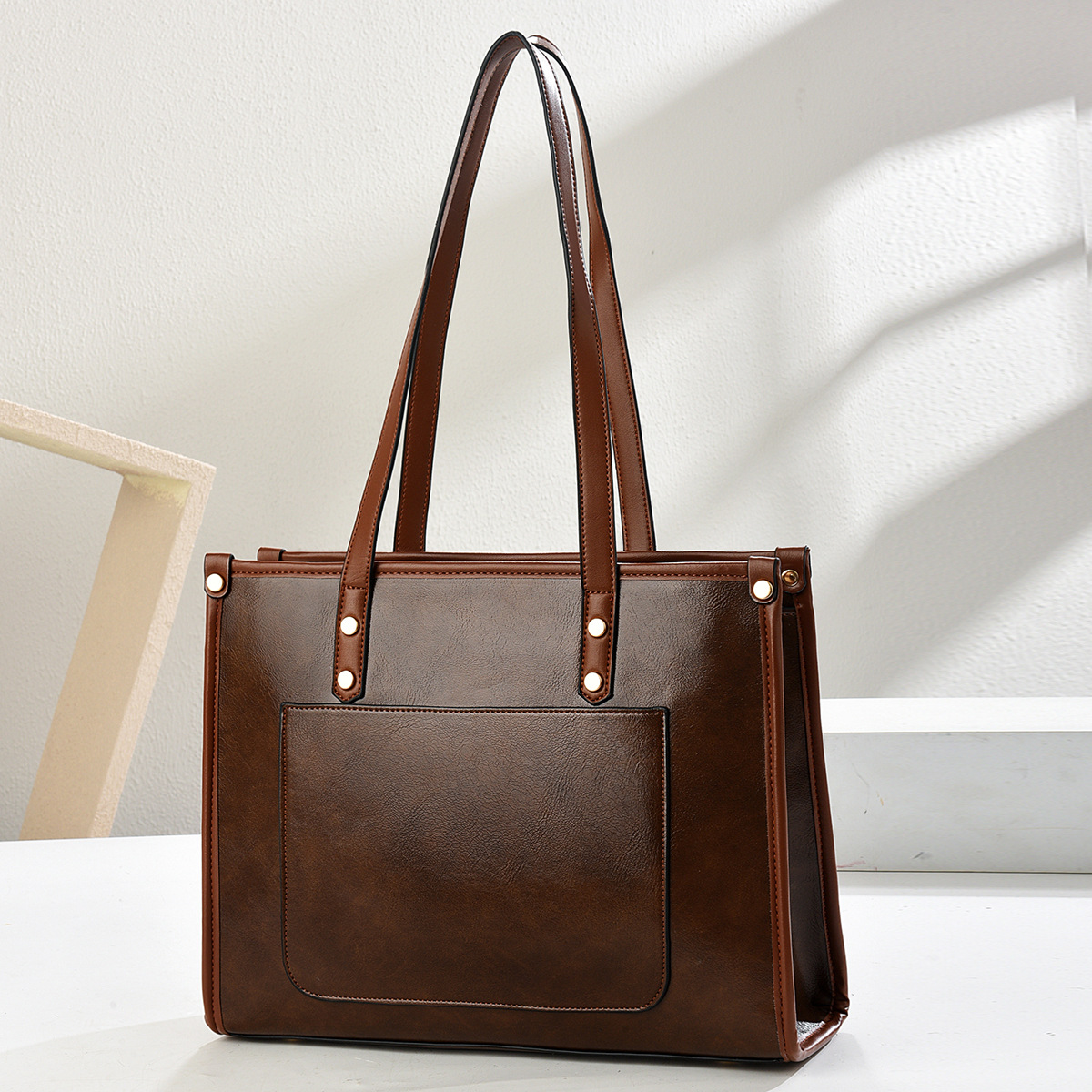 Bolso Tote de gran espacio Bolso de hombro simple de moda de moda 2025 Bolso de axila de textura de alta calidad Totebags