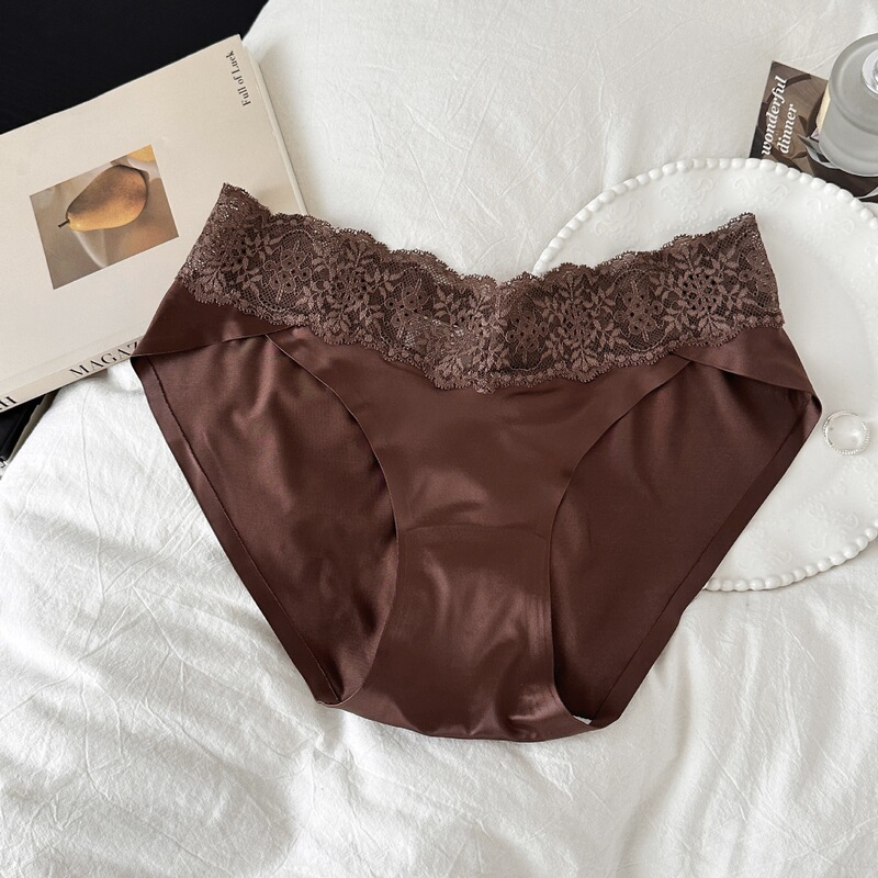 Black Seamless Lace Underwear for Girls 2025 New Sexy Thin Breathable Shorts Ice Silk Antibacterial Briefs for Women Black Seamless Lace Underwear for Girls 2025 New Sexy Thin Breathable Shorts Ice Silk Antibacterial Briefs for Women