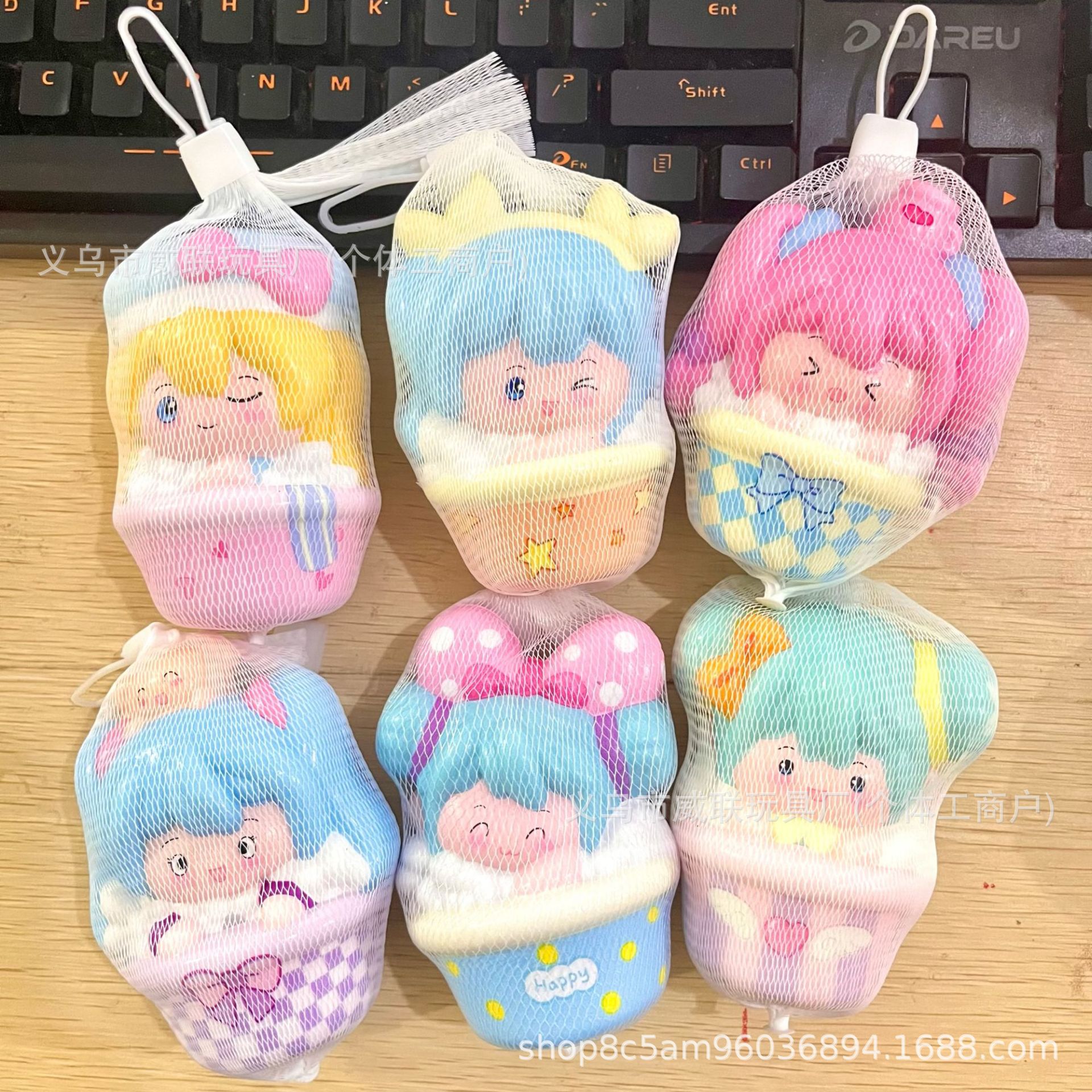 New Hot Selling Slow Rebound Pinch Hatsune Miku Pu Foam Cute Anime Two-Dimensional Decompression Doll Ornaments