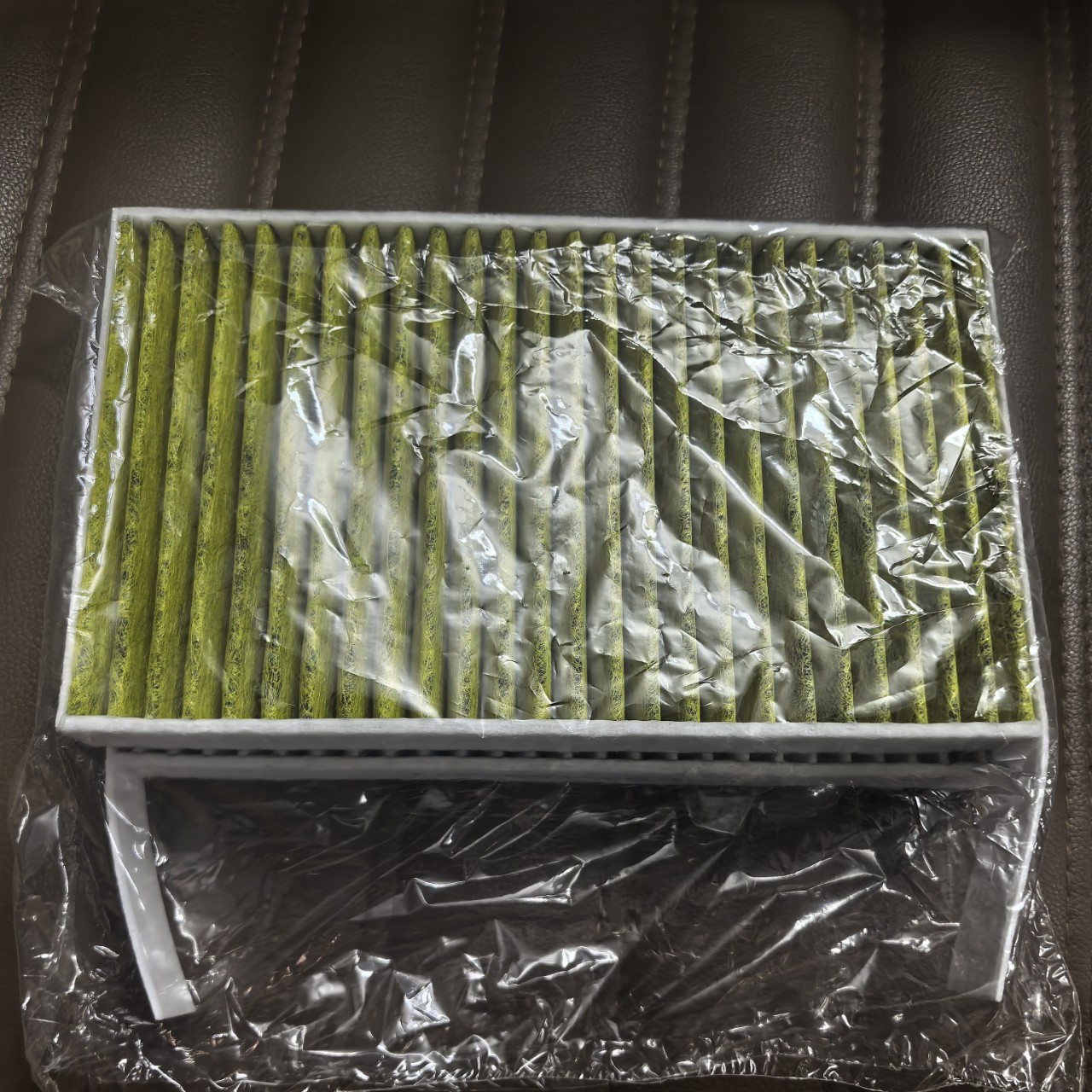 1107681-00-A Is Suitable for Tesla Model 3 Air Conditioning Filter Tesla Air Conditioning Filter Filter