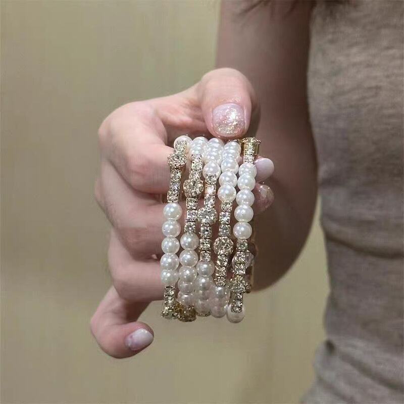 Second-Hand Vintage Multi-Layered Pearl Flash Diamond Bracelet Accessible Luxury Unique Retro Design Wrist Jewelry Bracelet