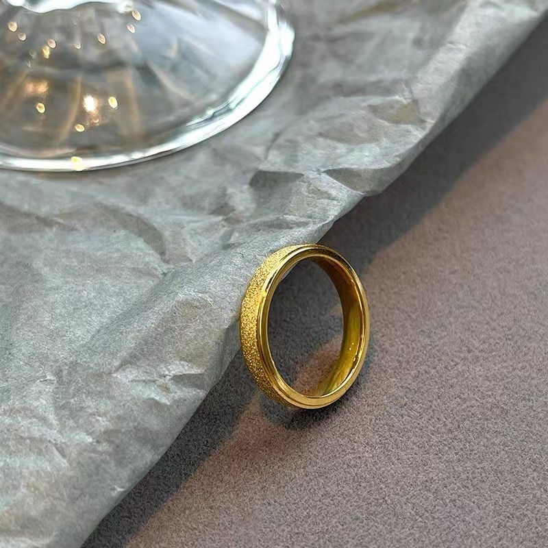 Zweifarbige, stapelbare, zarte Ringe, trendiges Set aus verschiedenen Metallen zum Kombinieren, minimalistische, dünne Gold- und Silberringe, gravierte Initialen und Sternsymbole, 3-5 Stück zum Stapeln, Mode_voghion.com