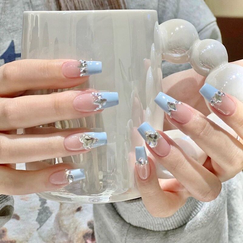 Xu Meng butterfly 224-blue diamond-studded crooked heart nail art pieces ins wind pure want to clean white flash diamond nail stick to wear