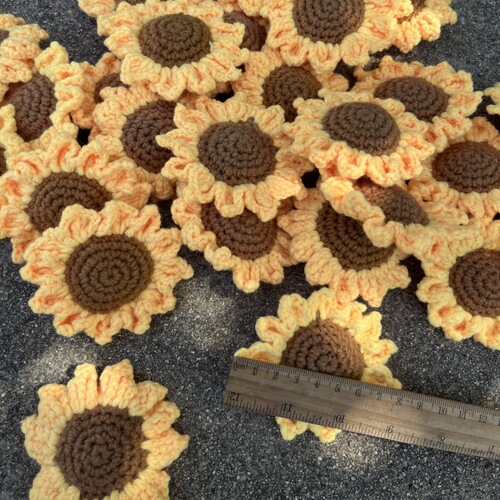 New finished sunflower knitted wool pendant