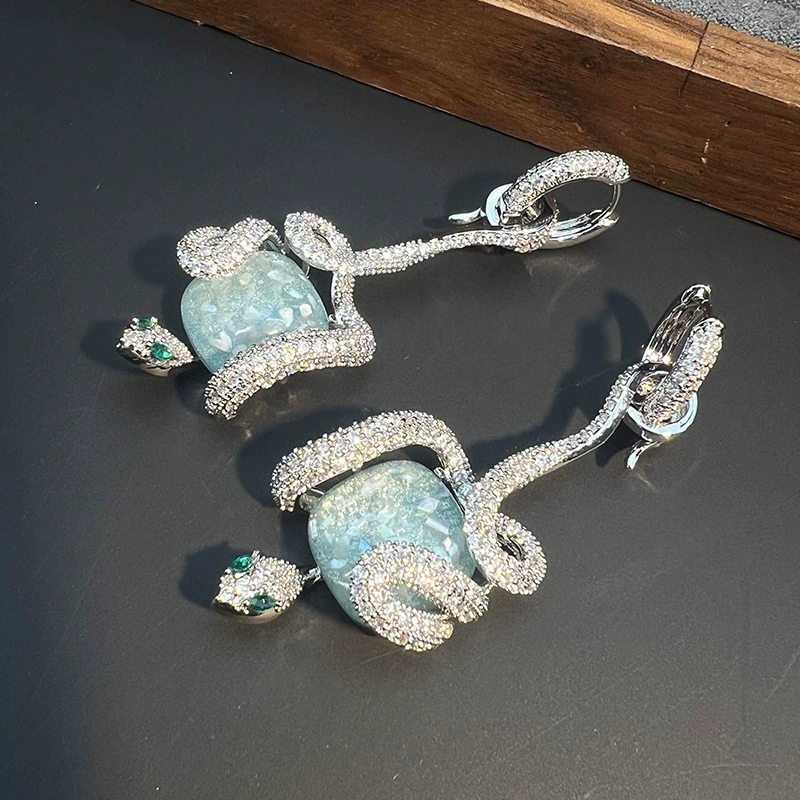 Серьги с сапфиром, европейский стиль, микроинкрустация, для импорта