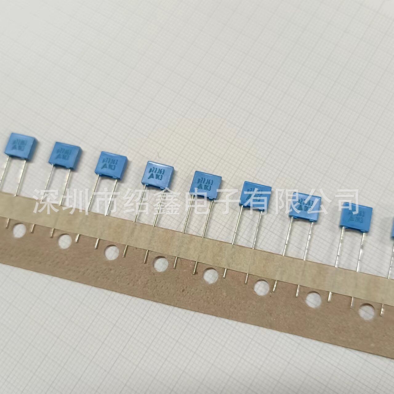 薄膜电容B32529C0224J289 0.22UF 63V 5%