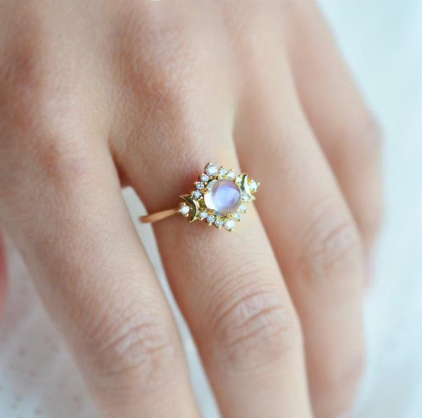 Retro Fashion Geometric Moon Alloy Diamond Artificial Gemstones Womenu0027S Rings