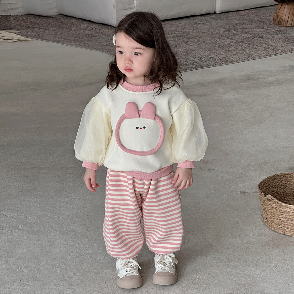 Ropa de bebé más traje de otoño e invierno cálido de terciopelo, ropa de recién nacido, abrigo de otoño, traje de dos piezas para bebés que salen a principios de invierno