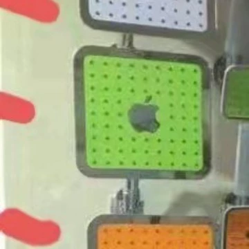 Квадратная душевая насадка с усиленным напором