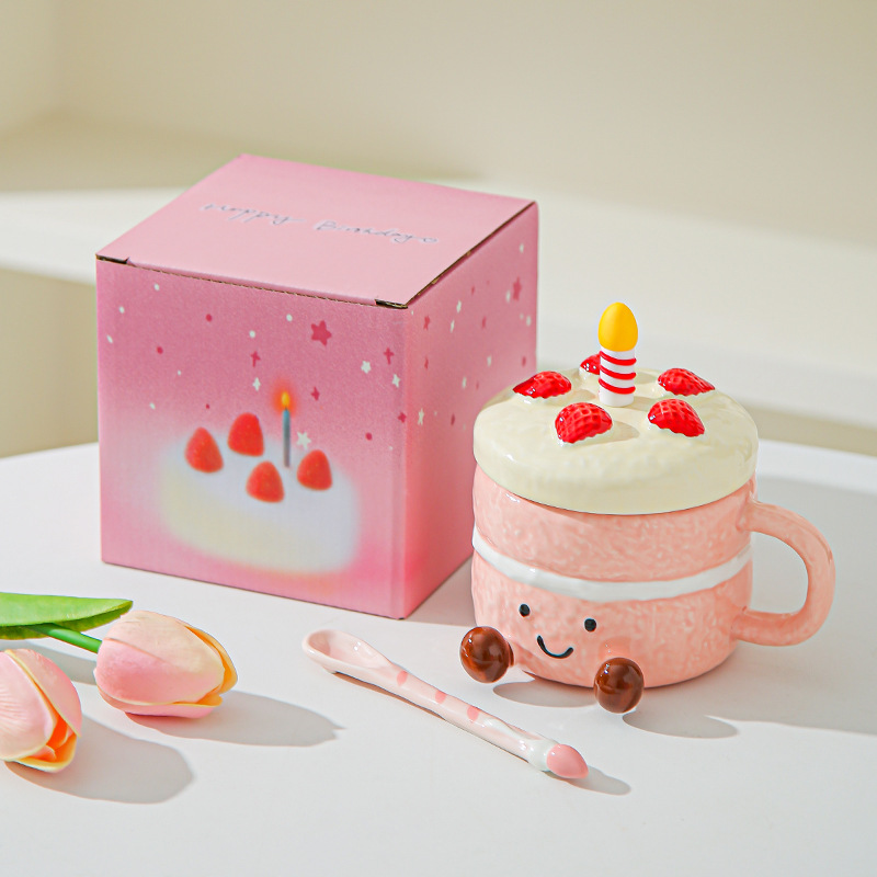 Canta de vela de cumpleaños encantadora tarta de cerámica taza de marca de dibujos animados con taza de agua de tapa de expresión creativa taza de café sonriente