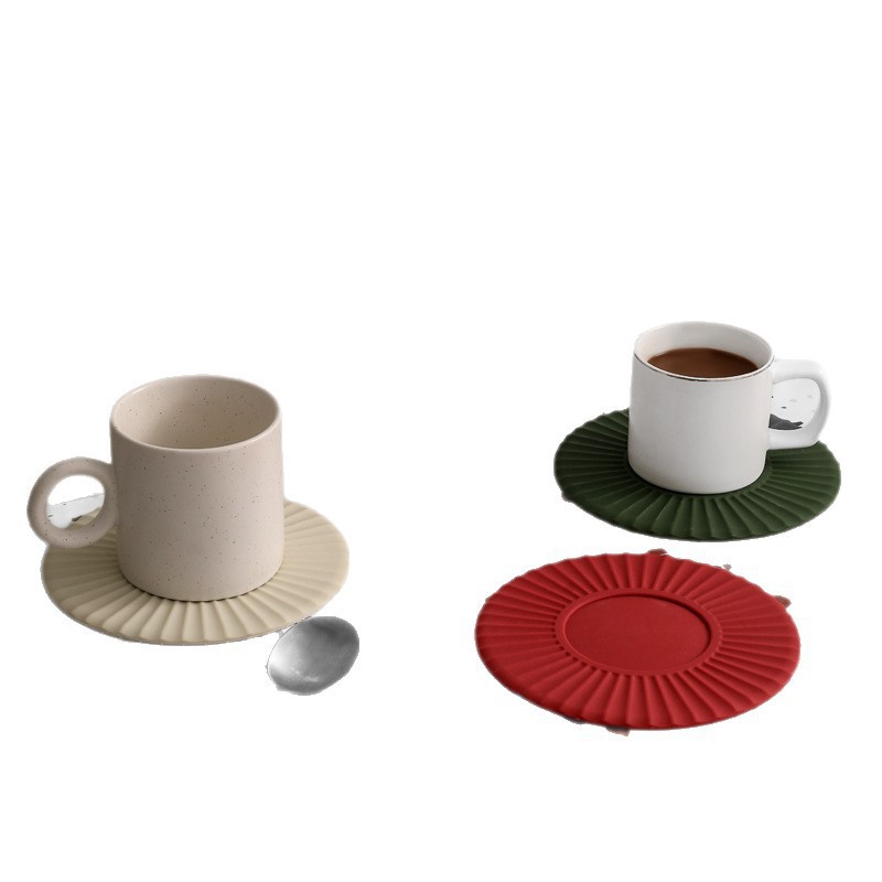 Mesa de comedor de silicona almohadilla de aislamiento térmico platos de comedor resistentes a altas temperaturas almohadilla sensación de taza de lujo ligera almohadilla otros colores sólidos