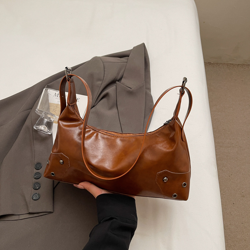 Niche Zhong retro Meilade bolso de brazo para mujeres otoño / invierno 2025 nuevo estilo de estilo extranjero multifuncional de gran capacidad bolso de hombro retro